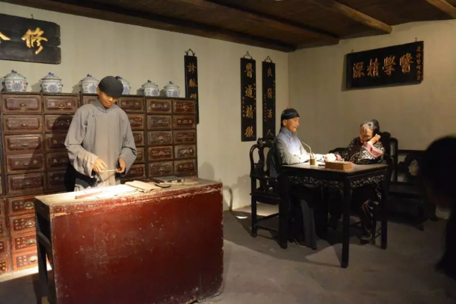 【昆中药杯·最美药店人】大润发贵宾厅不生产美，大润发贵宾厅是药店圈的星探